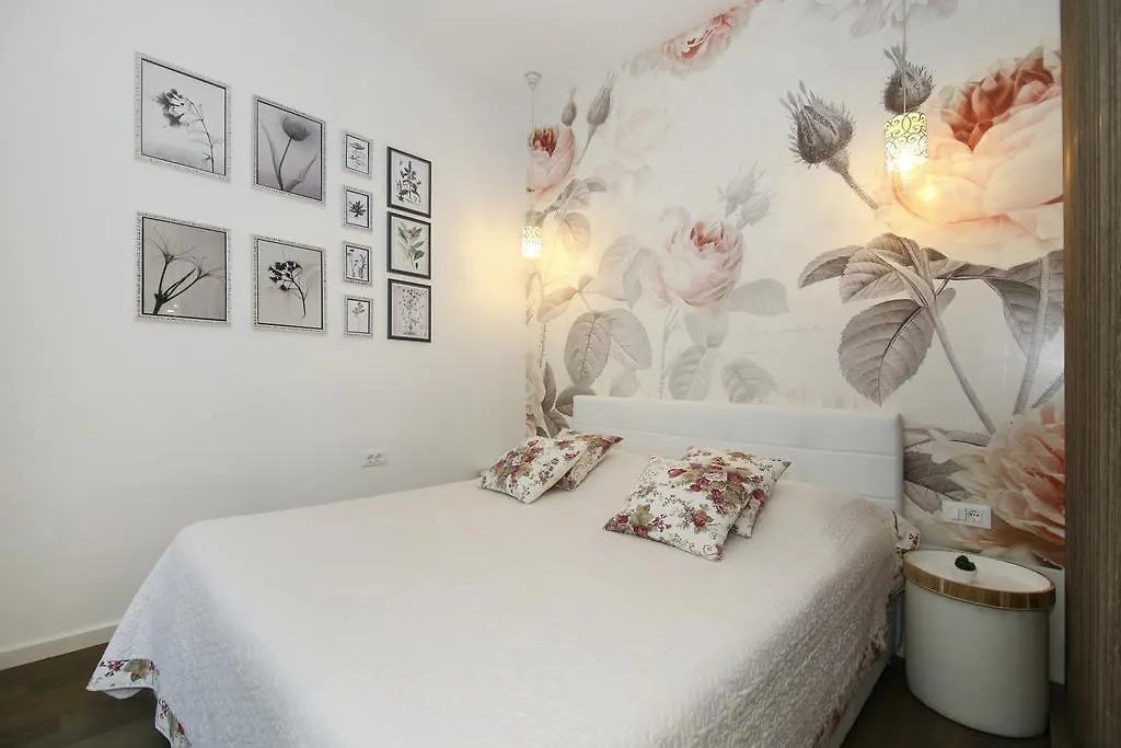 Anna Apartments Spalato 0*,